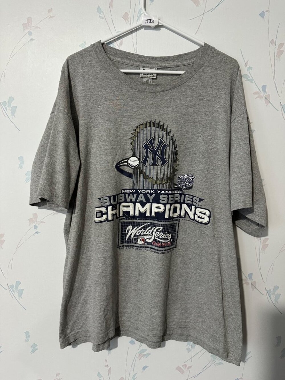 New York Yankees Subway Series Champions 2000 Graphic Tee Gray Lee Sports L